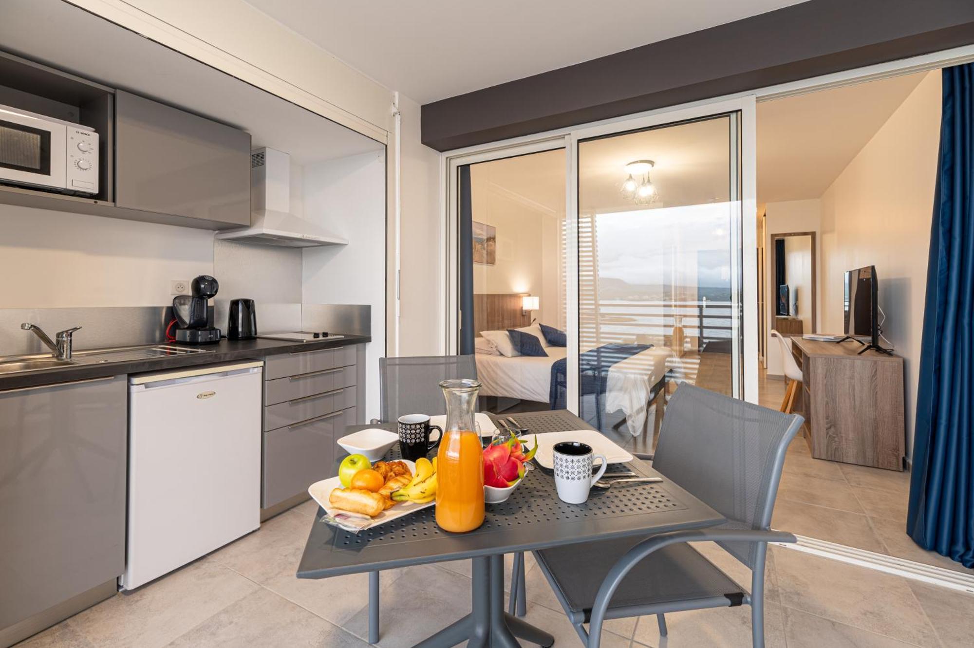 B&B Home Fort-De-France Marina Exteriör bild