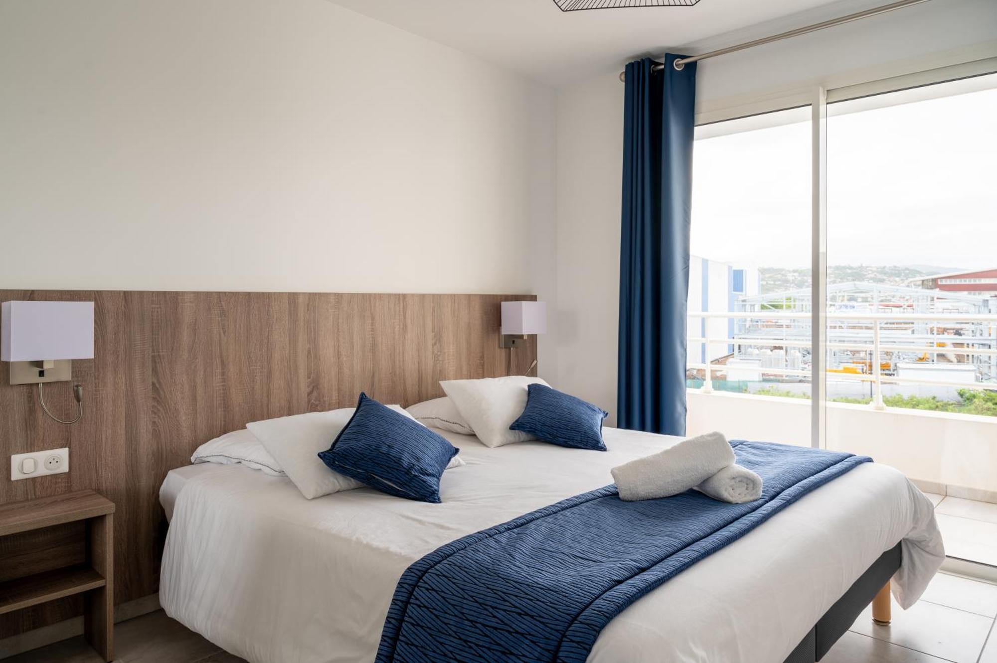 B&B Home Fort-De-France Marina Exteriör bild